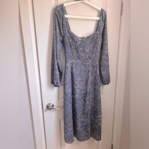 Forever 21 Blue Paisley print midi dress with slit NWOT ✨